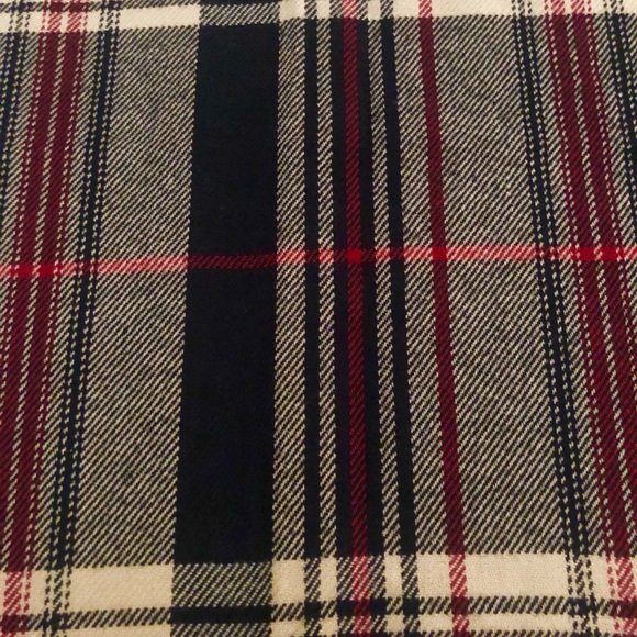 Checkered Scarf - Picture 2 of 3